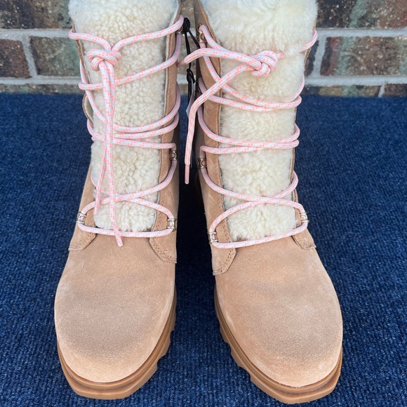 Women's Sorel Size 11 Joan of Arctic Snow Boots Lamb Wool Lining New no box - Picture 3 of 16